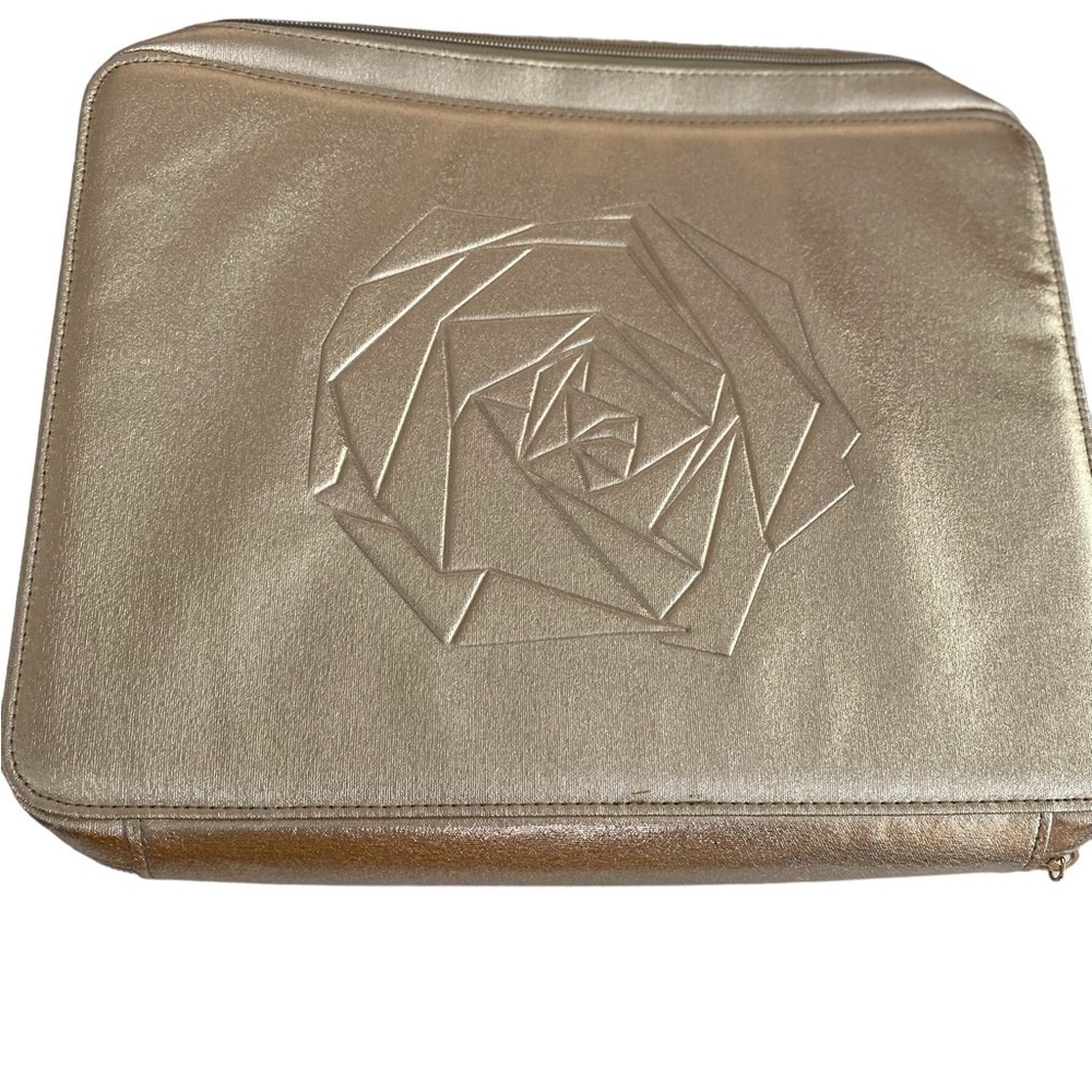 Lancôme Paris women’s cosmetics bags - Picture 1 of 10